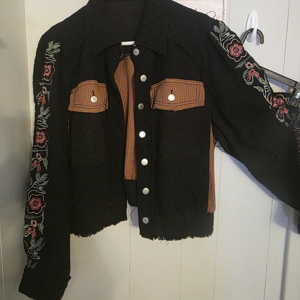POL Black Jean Trucker Jacket with Brown Knit Panels and Floral Embroidery